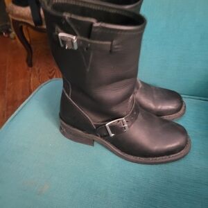 Frye Black Leather Engineer 12R Heeled Boots with Silver Buckles Size 7